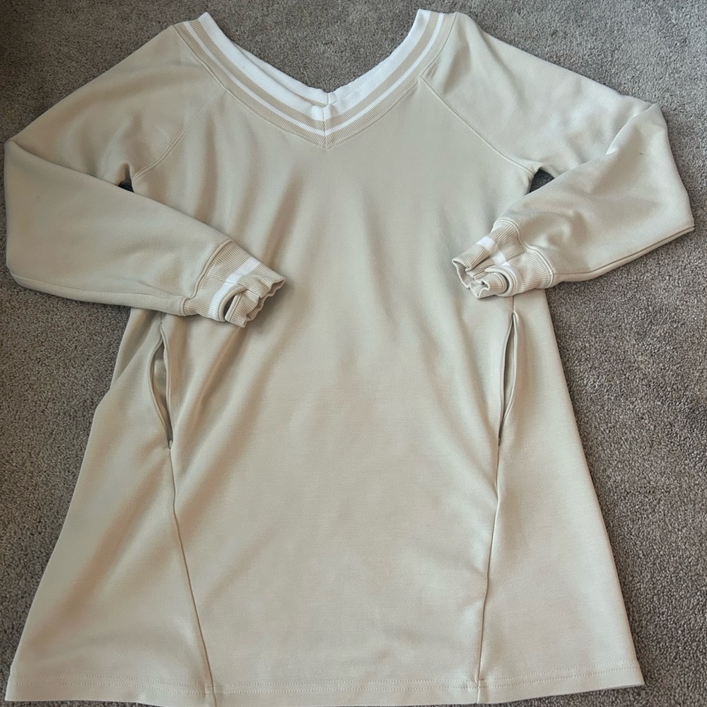 New Women’s Aerie Cream Long Sleeve Sweatshirt Top